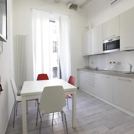 Amazing In Center With Balcony Apartment Milan