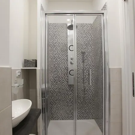 Amazing In Center With Balcony Apartment *