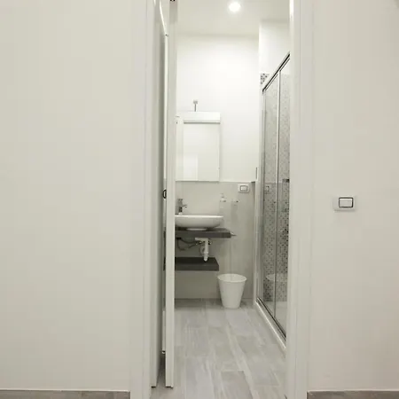 Amazing In Center With Balcony * Milan