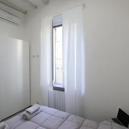 Amazing In Center With Balcony Apartment